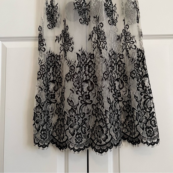 Salt & Soul Hana Floral Lace Maxi - Picture 6 of 7